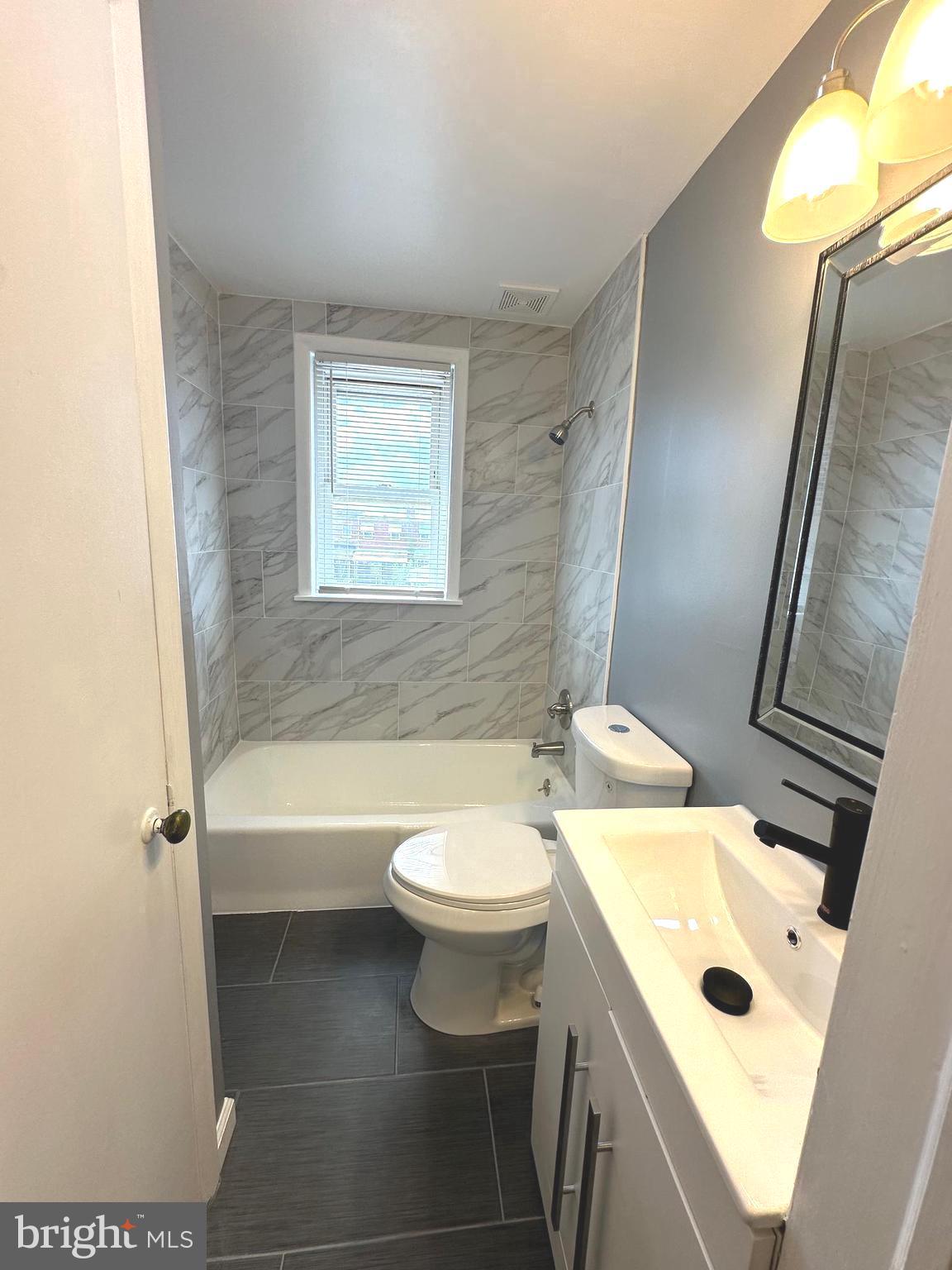 2806 Creston Road Dundalk, MD 21222 - Photo 16 of 27 Upstairs Bathroom