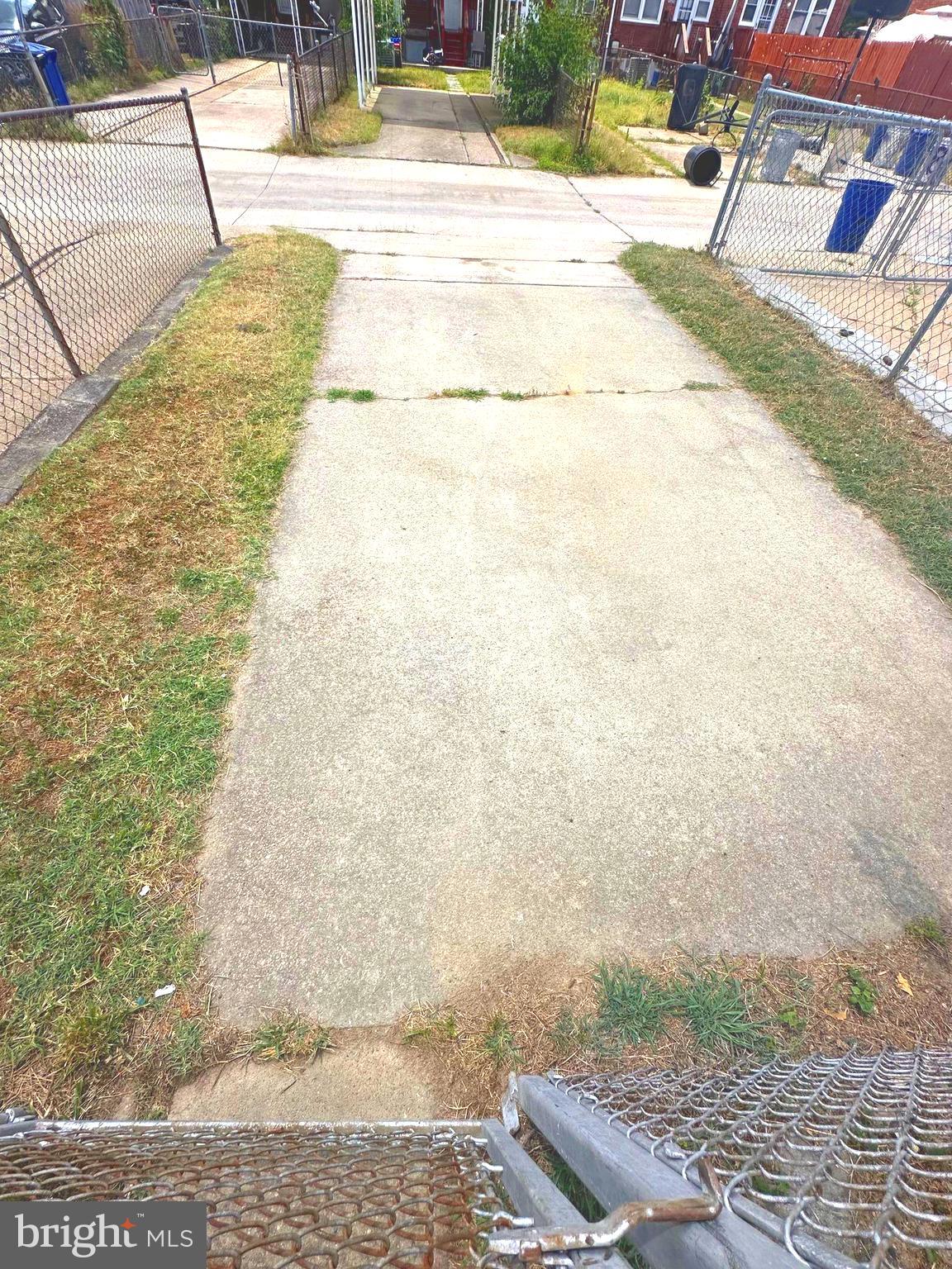 2806 Creston Road Dundalk, MD 21222 - Photo 27 of 27 Private Driveway