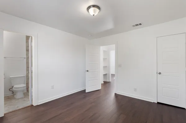 $1,750 | 6211 Manor Road, Unit 129, Austin, TX 78723