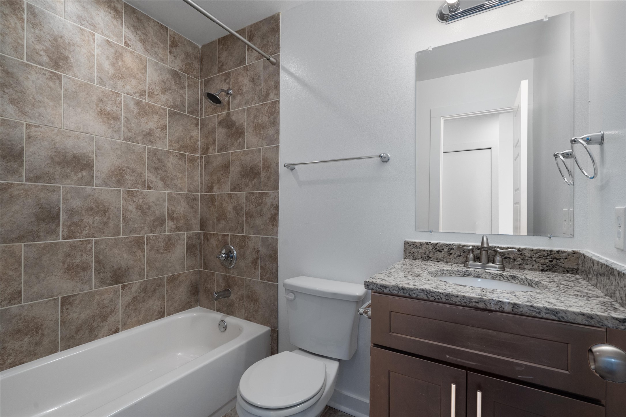 6211 Manor Road, Unit 129 Austin, TX 78723 - Photo 17 of 23