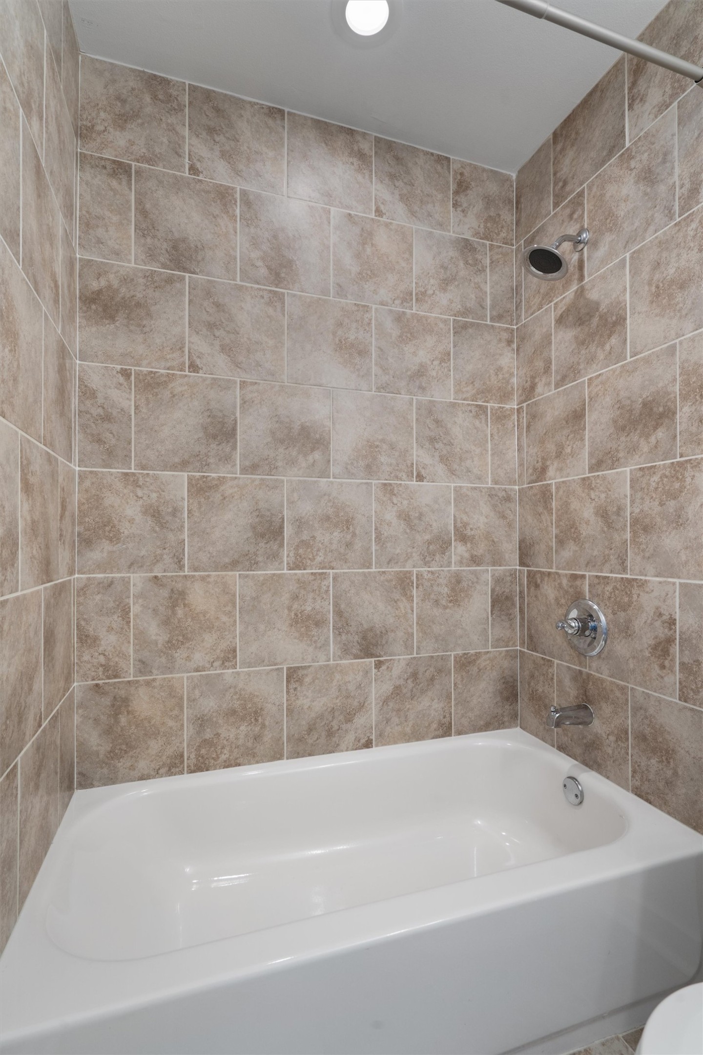 6211 Manor Road, Unit 129 Austin, TX 78723 - Photo 18 of 23