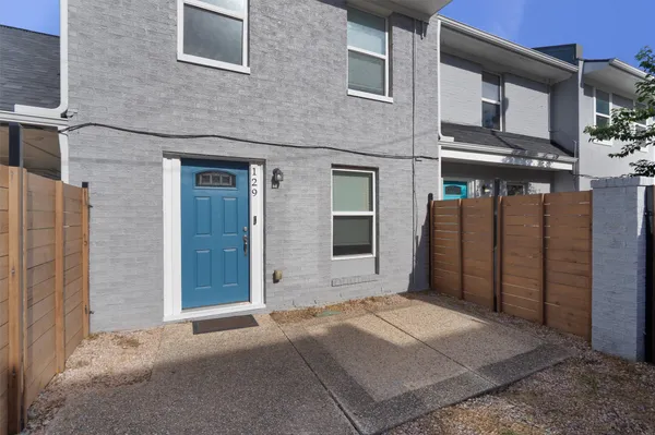 $1,750 | 6211 Manor Road, Unit 129, Austin, TX 78723