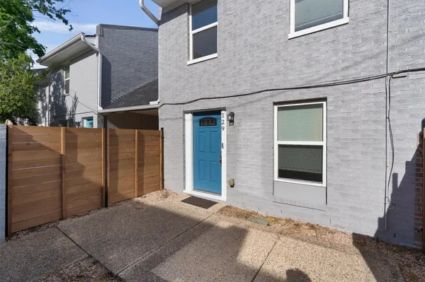 $1,750 | 6211 Manor Road, Unit 129, Austin, TX 78723