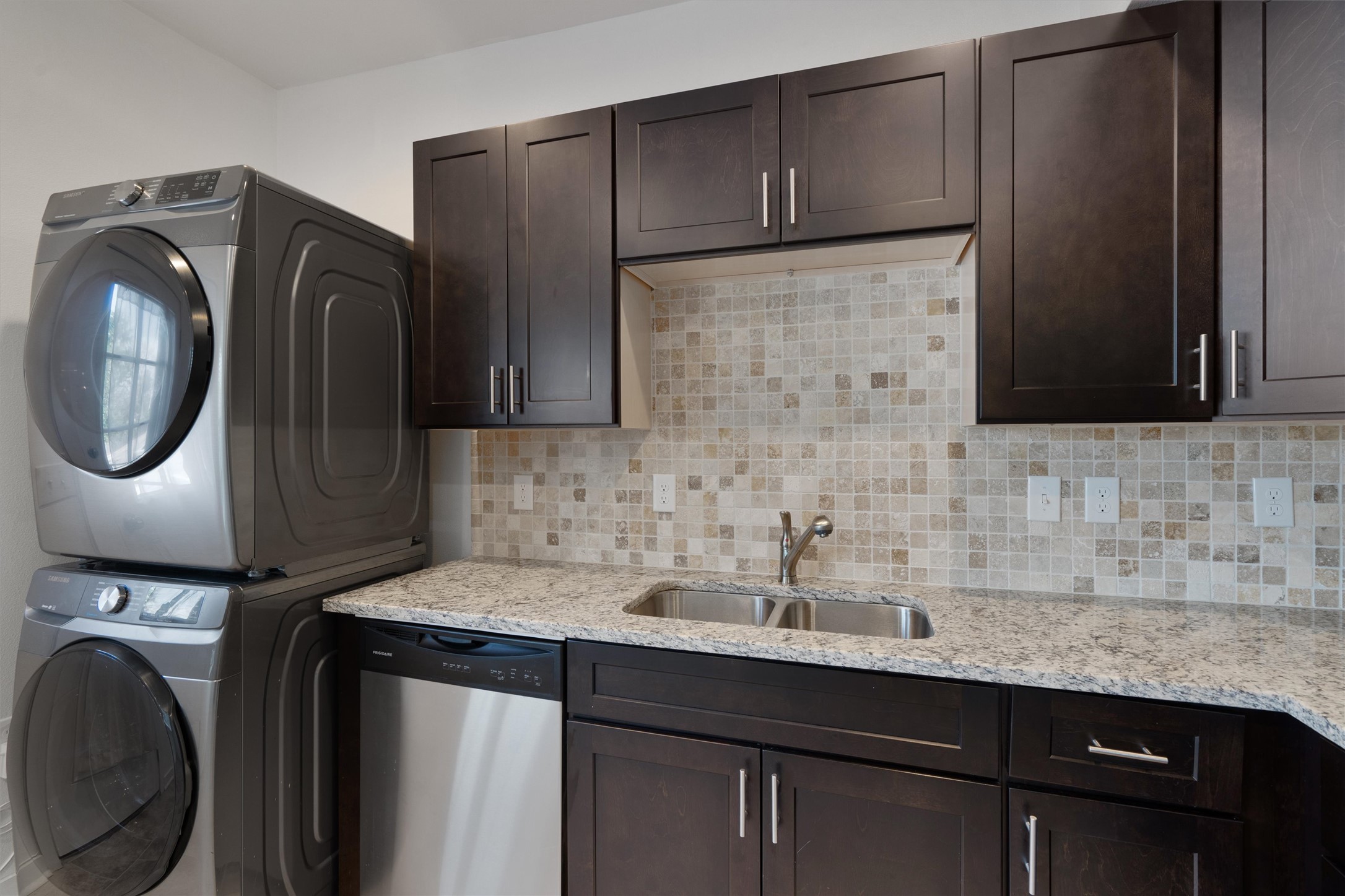 6211 Manor Road, Unit 129 Austin, TX 78723 - Photo 7 of 23