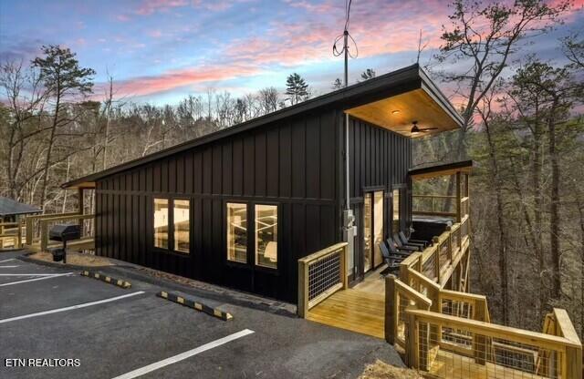 - Round Top Way Sevierville, TN 37862 - Photo 1 of 26 Front elevation