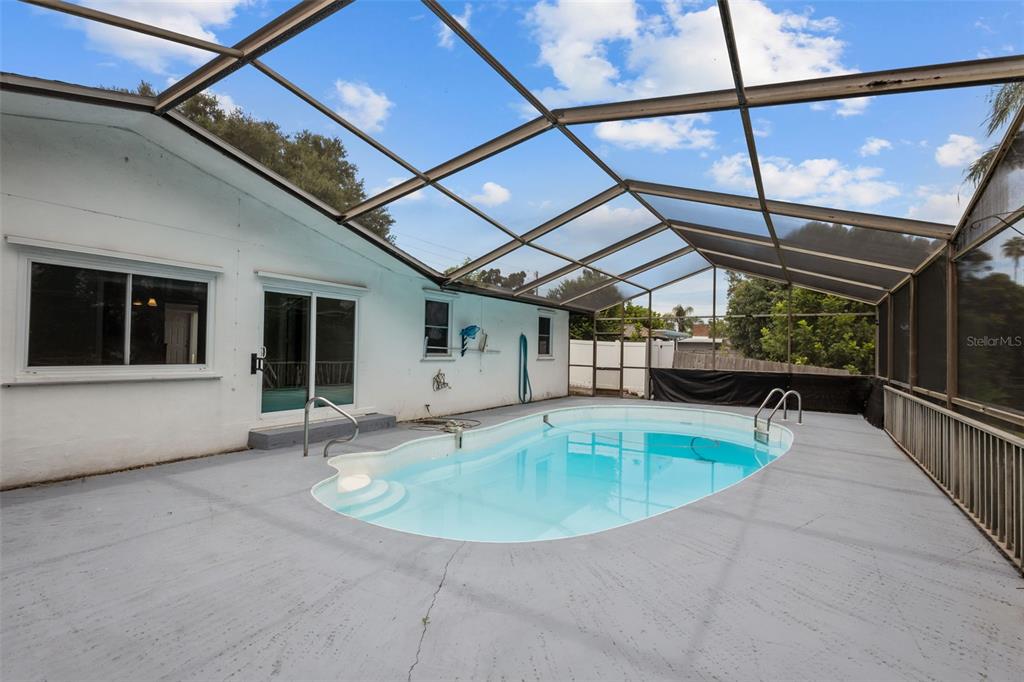 2075 North Keene Road Clearwater, FL 33755 - Photo 27 of 39 Gallery Image 27