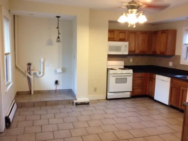 $1,800 | 114 Summer Street, Unit 1, Lincoln, RI 02838