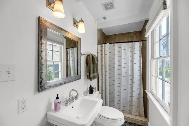 $2,295,000 | 4 Bogard Street, Charleston, SC 29403