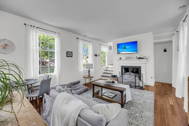 $2,295,000 | 4 Bogard Street, Charleston, SC 29403