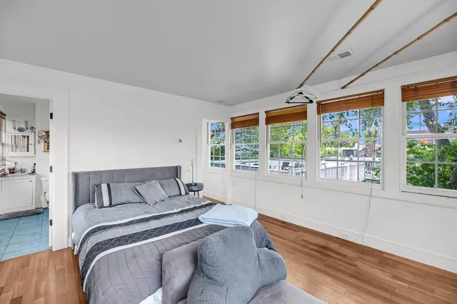 $2,295,000 | 4 Bogard Street, Charleston, SC 29403