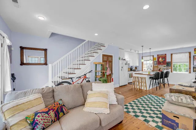 $2,295,000 | 4 Bogard Street, Charleston, SC 29403