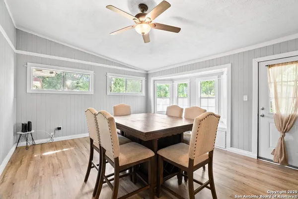 $216,000 | 1006 East Fannin Street, Beeville, TX 78102