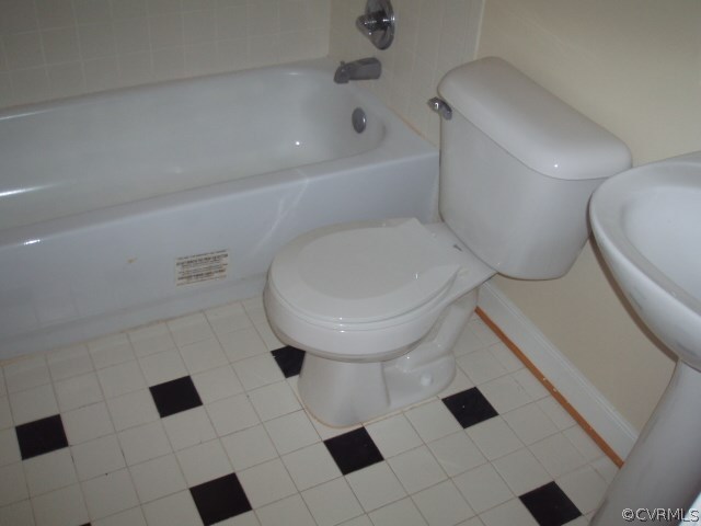 2702 Maplewood Road Richmond, VA 23228 - Photo 9 of 10 Gallery Image 9