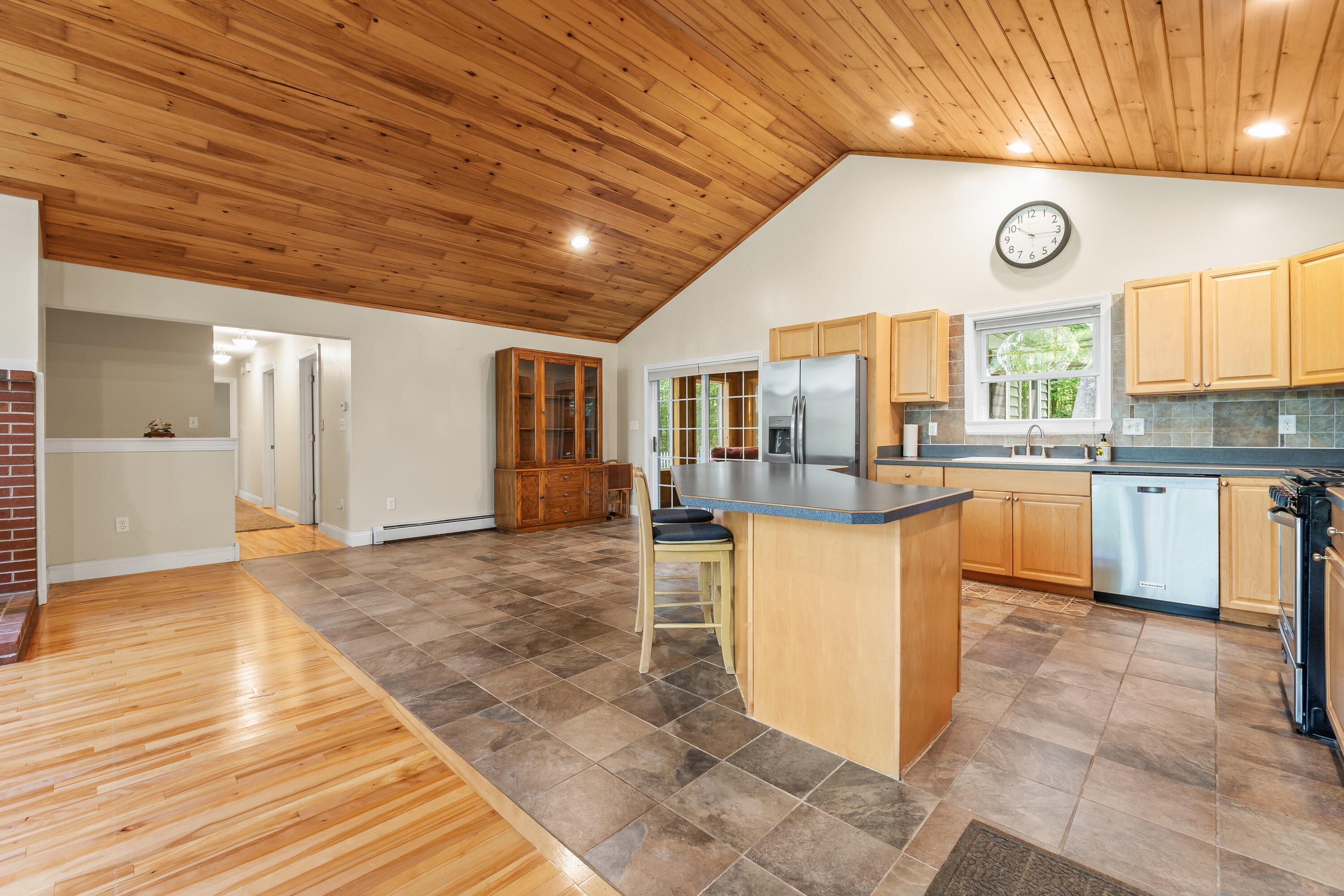 63 Hancock Road Raymond, ME 04071 - Photo 21 of 54 1000007593