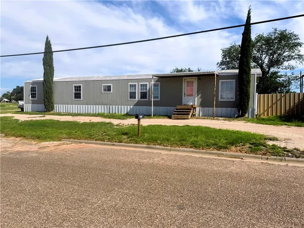 $137,900 | 801 Southwest Ave A, Andrews, TX 79714