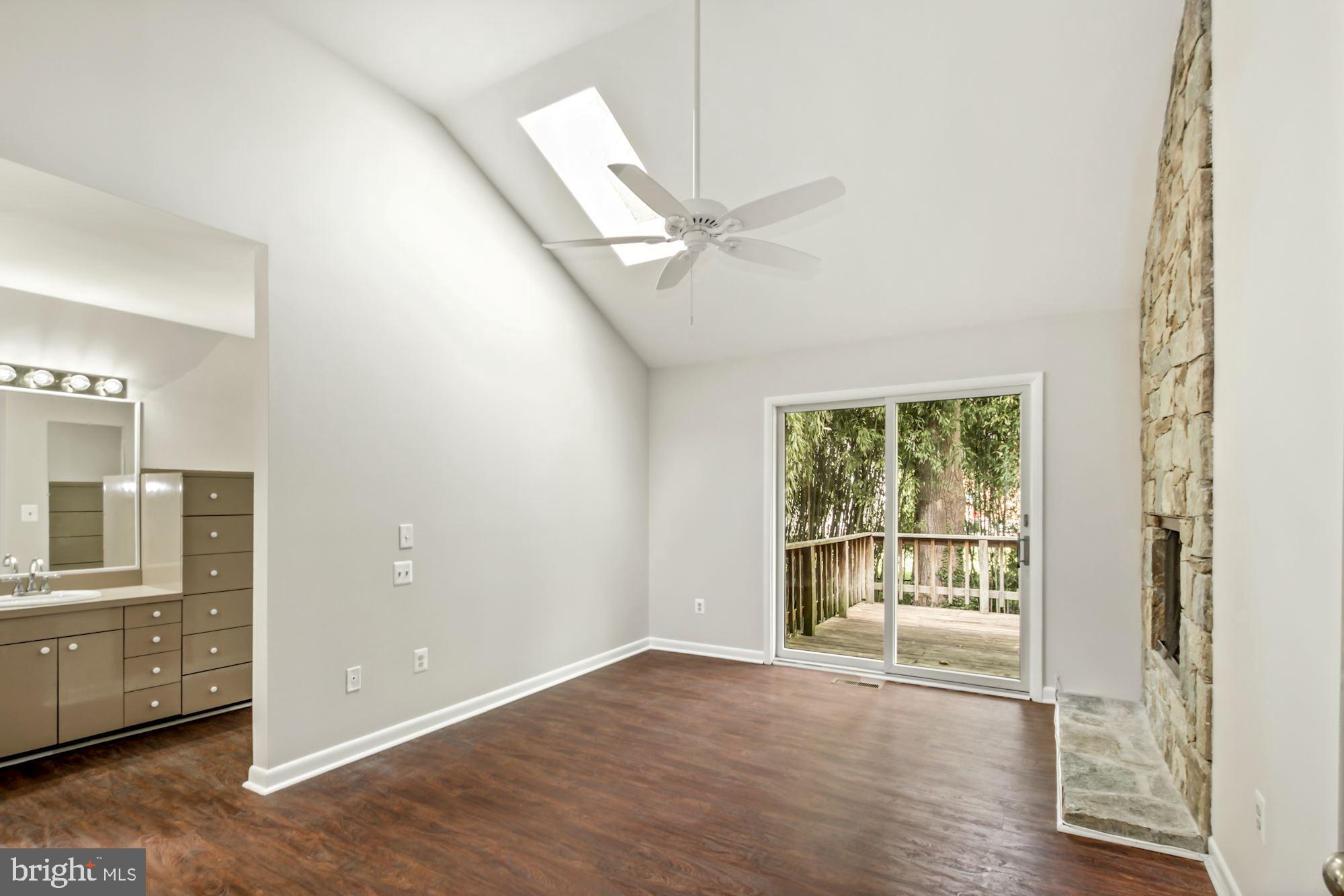 6203 Winston Drive Bethesda, MD 20817 - Photo 13 of 35 Main-level Primary Ensuite with vaulted ceilings