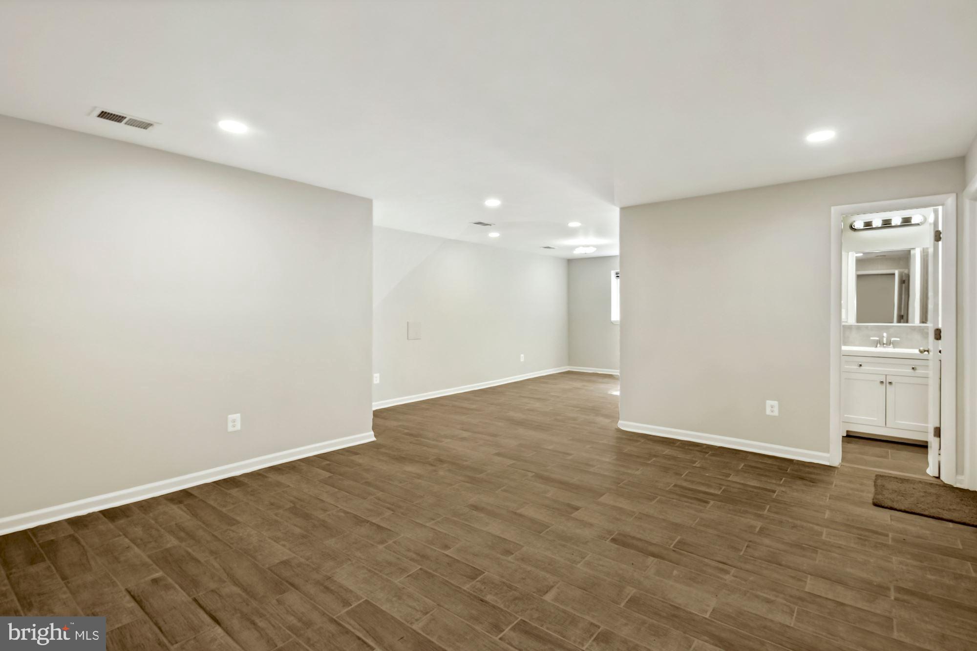 6203 Winston Drive Bethesda, MD 20817 - Photo 26 of 35 Lower-level aupair suite