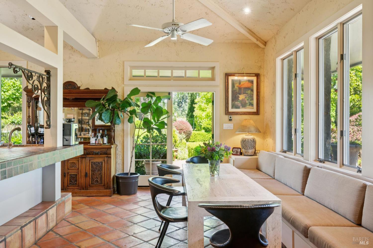 1633 Dry Creek Road Healdsburg, CA 95448 - Photo 13 of 64