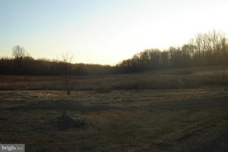 17701 Moore Road Dickerson, MD 20842 - Photo 4 of 8 Pasture