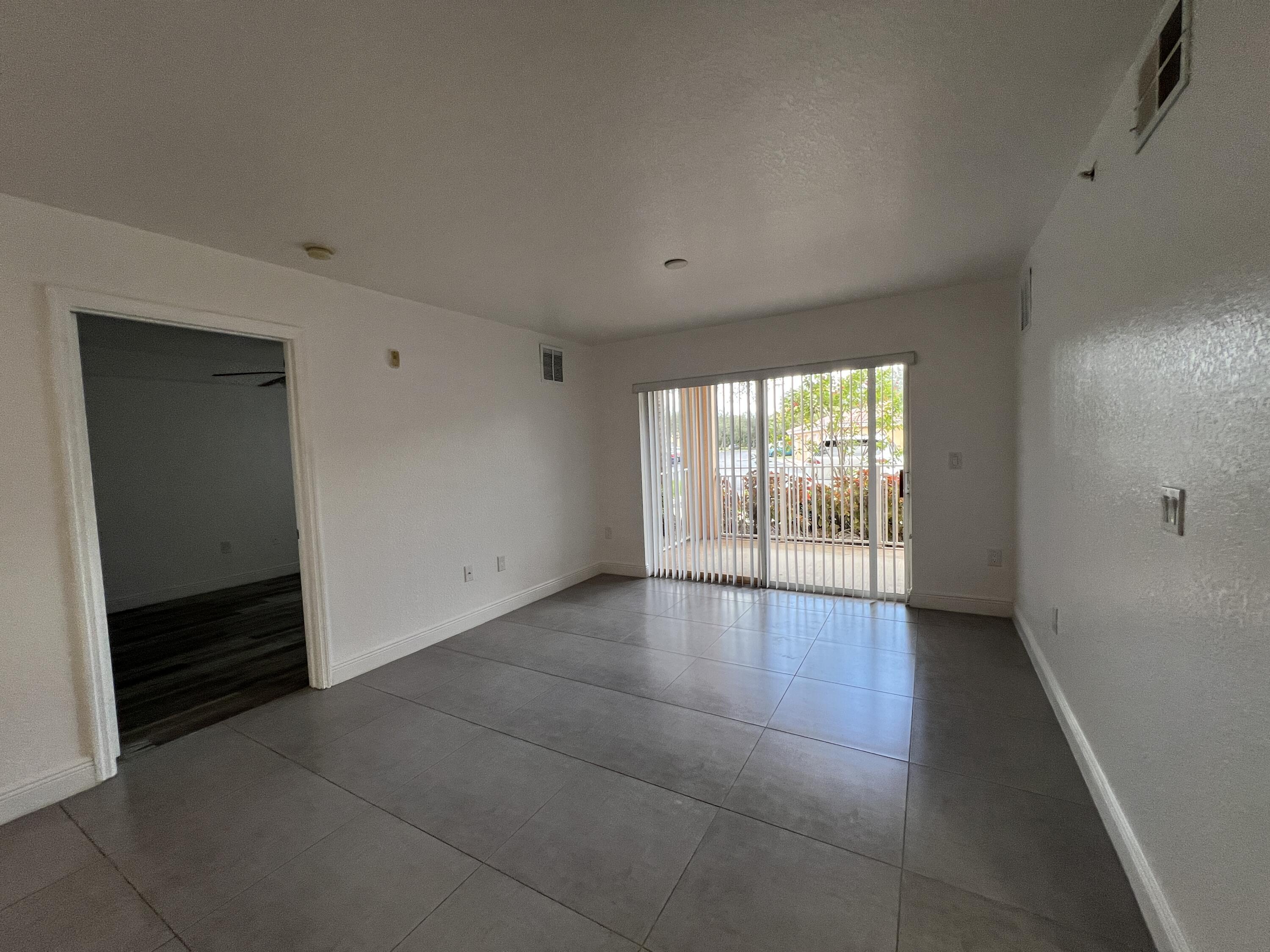 191 Southwest Palm Drive, Unit 105 Port St. Lucie, FL 34986 - Photo 15 of 23 IMG_9913