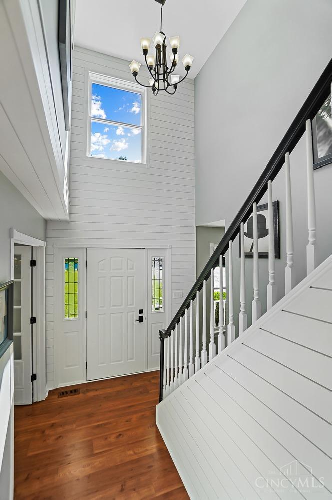 11679 Stone Mill Road Cincinnati, OH 45251 - Photo 7 of 50