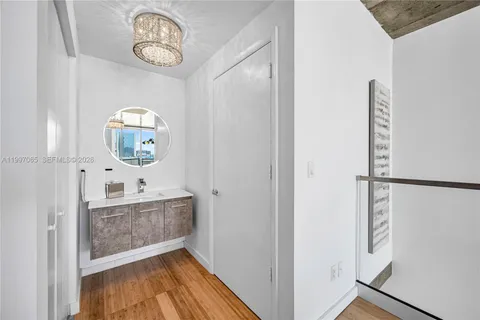$419,999 | 690 Southwest 1st Court, Unit 1709, Miami, FL 33130