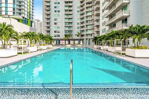 $419,999 | 690 Southwest 1st Court, Unit 1709, Miami, FL 33130