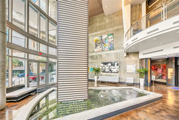 $419,999 | 690 Southwest 1st Court, Unit 1709, Miami, FL 33130