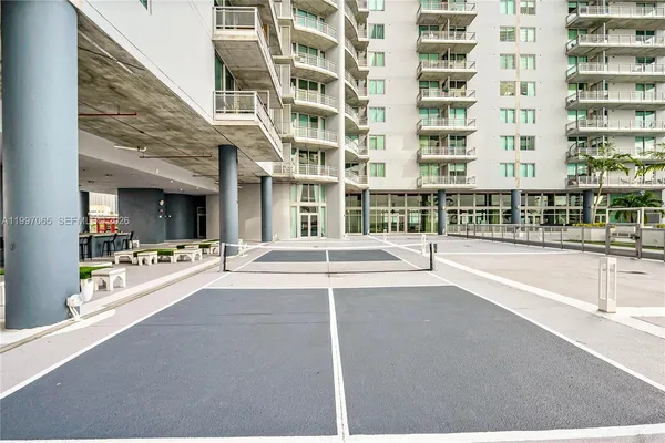 $419,999 | 690 Southwest 1st Court, Unit 1709, Miami, FL 33130