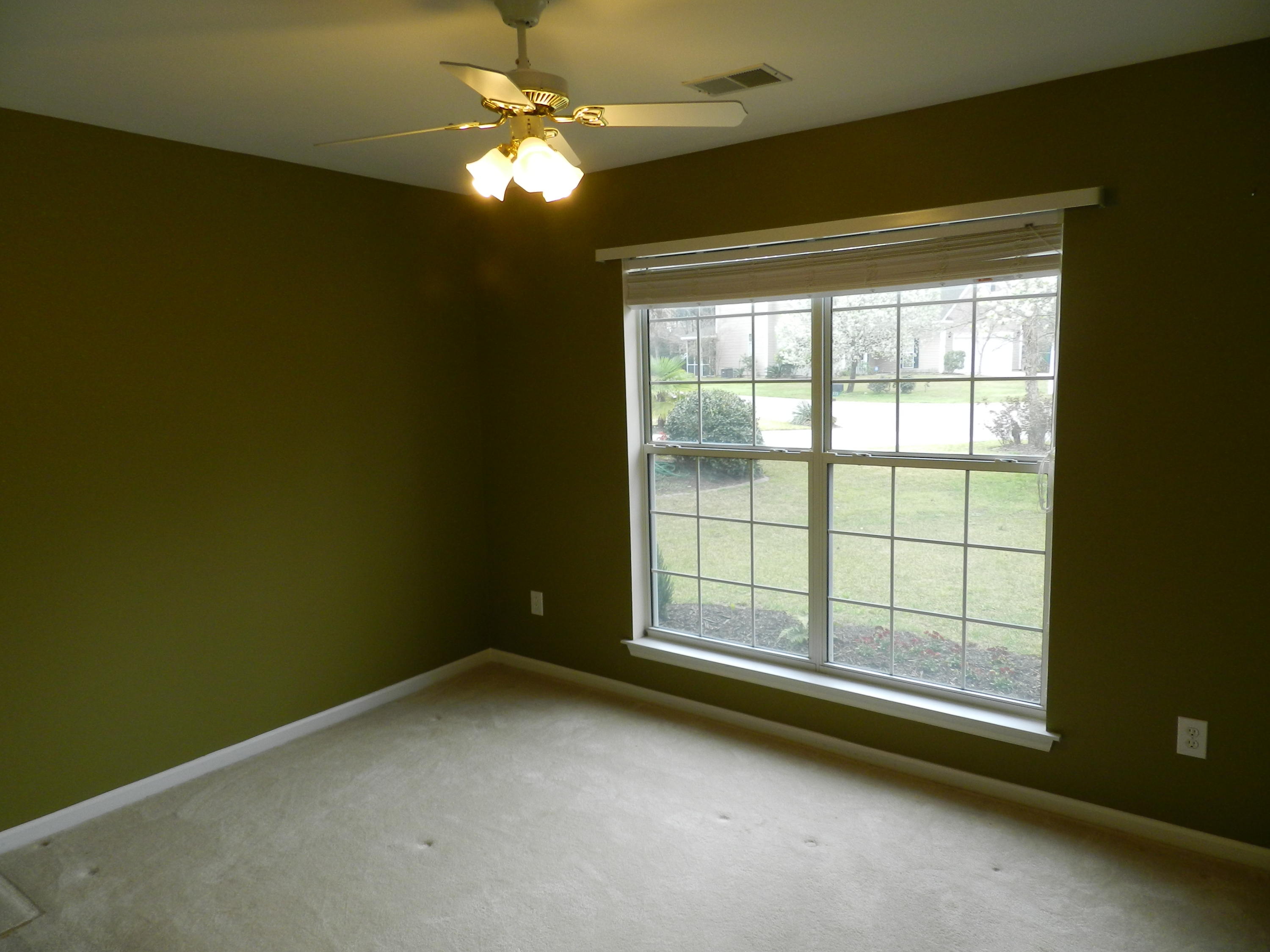 572 Pointe Of Oaks Road Summerville, SC 29485 - Photo 14 of 23 DSCN3378