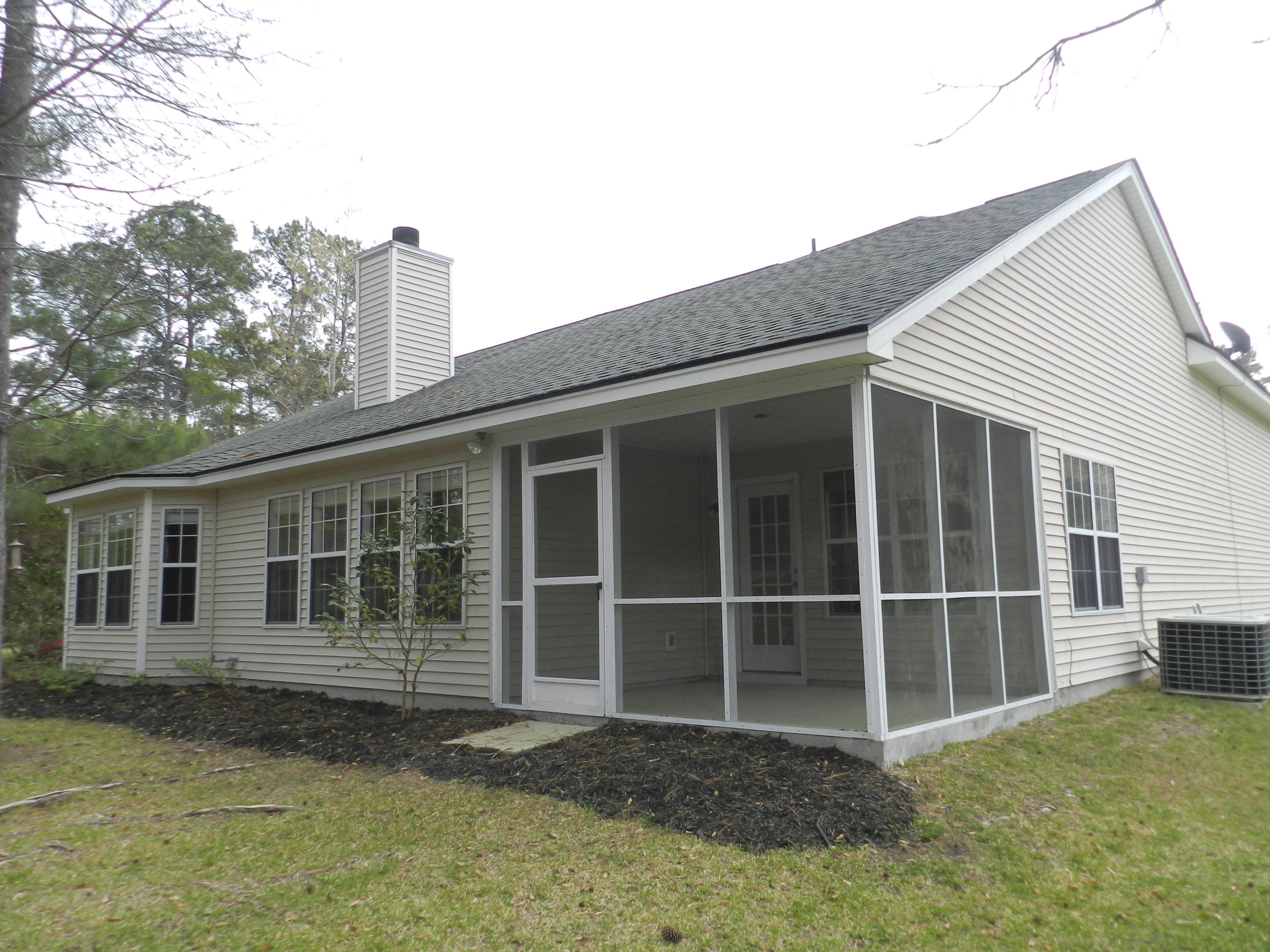 572 Pointe Of Oaks Road Summerville, SC 29485 - Photo 20 of 23 DSCN3399