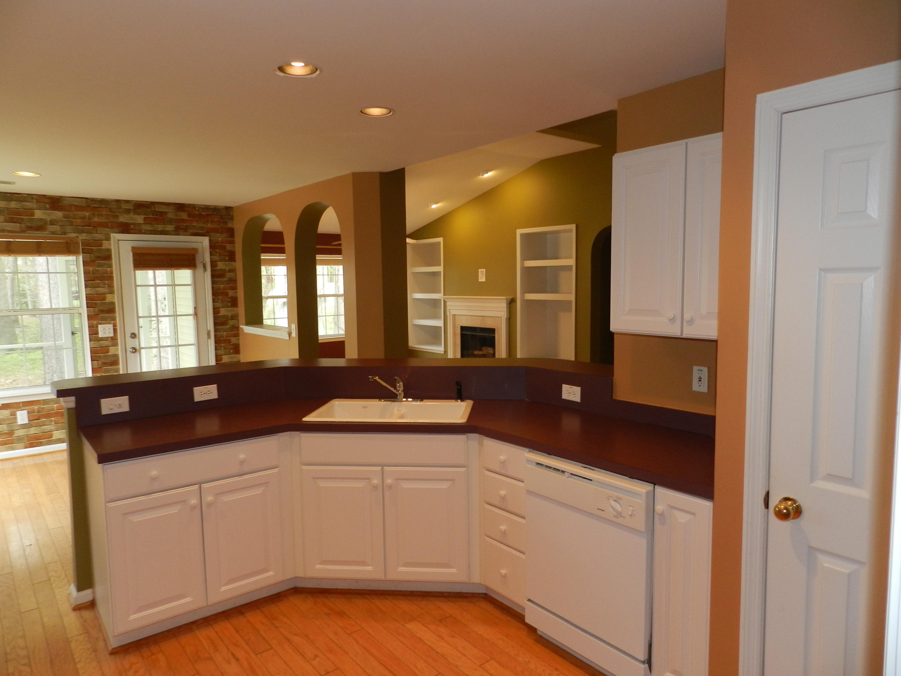 572 Pointe Of Oaks Road Summerville, SC 29485 - Photo 6 of 23 DSCN3360