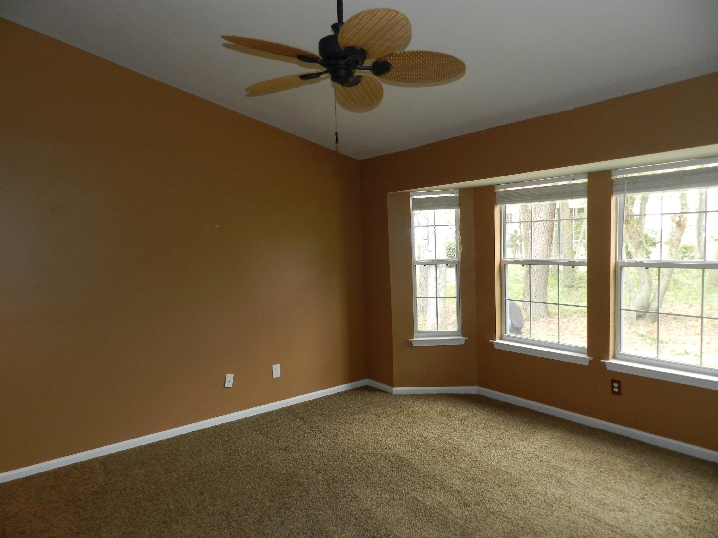 572 Pointe Of Oaks Road Summerville, SC 29485 - Photo 10 of 23 DSCN3367