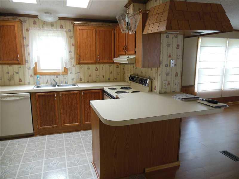 557 Ridge Road Plymouth, ME 04969 - Photo 9 of 34 Kitchen.
