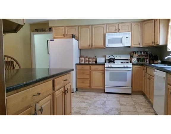 9 Nutting Road Westford, MA 01886 - Photo 7 of 22 Gallery Image 7
