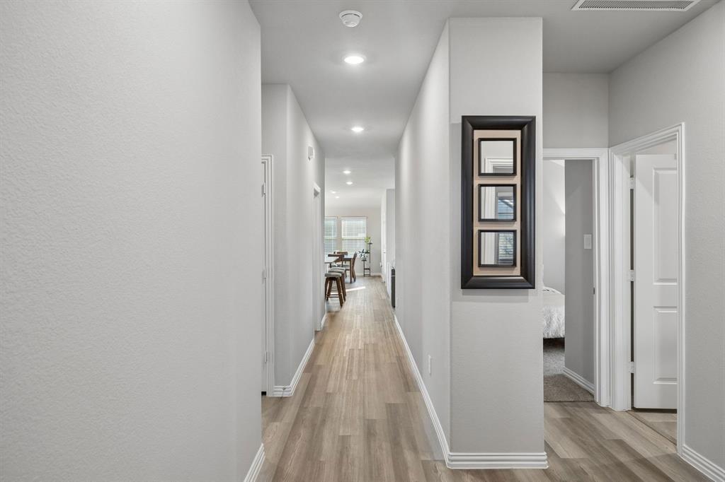 2255 Clf Spgs Drive Forney, TX 75126 - Photo 3 of 32 Gallery Image 3