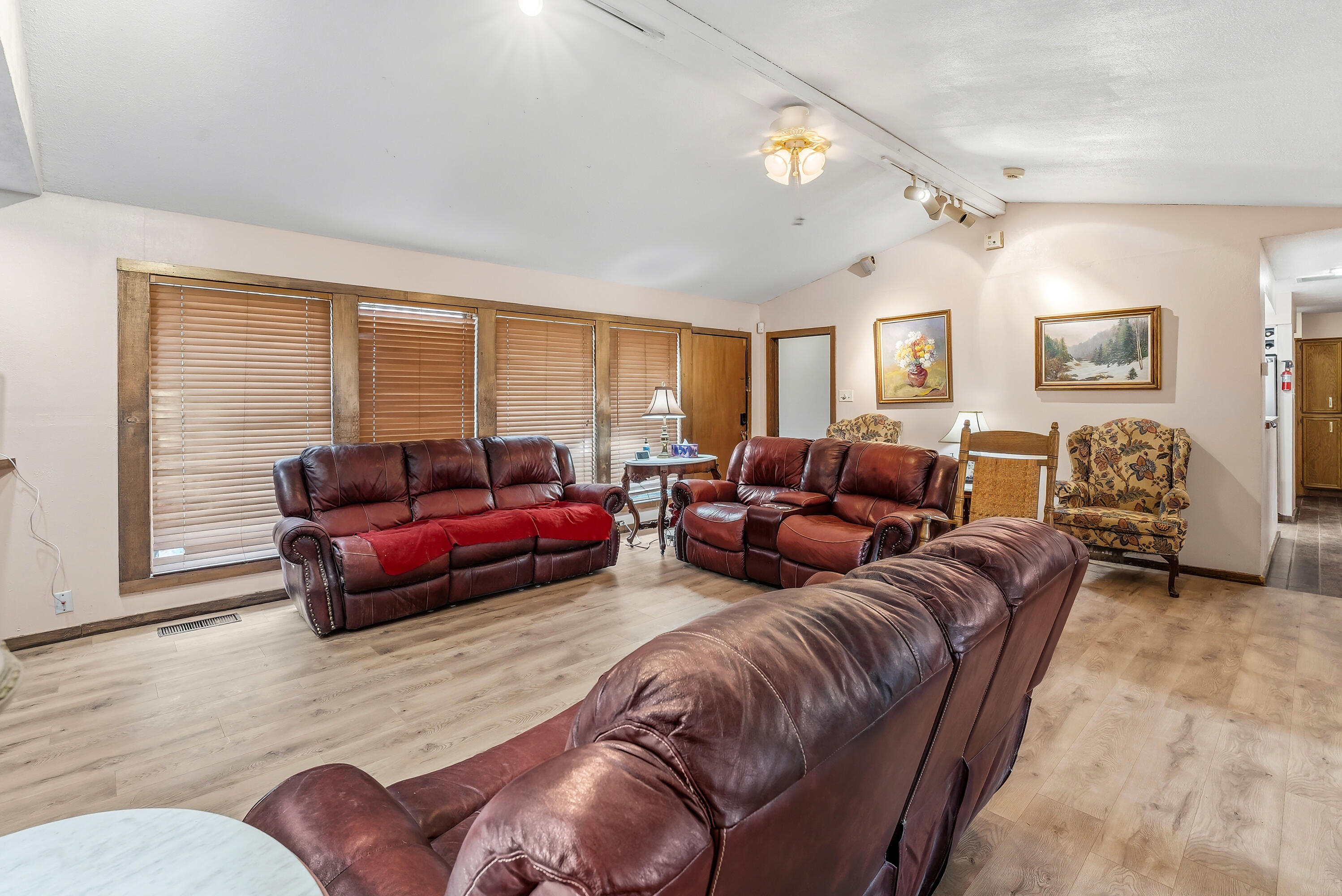 3807 68th Street Lubbock, TX 79413 - Photo 16 of 30 IMG_8395