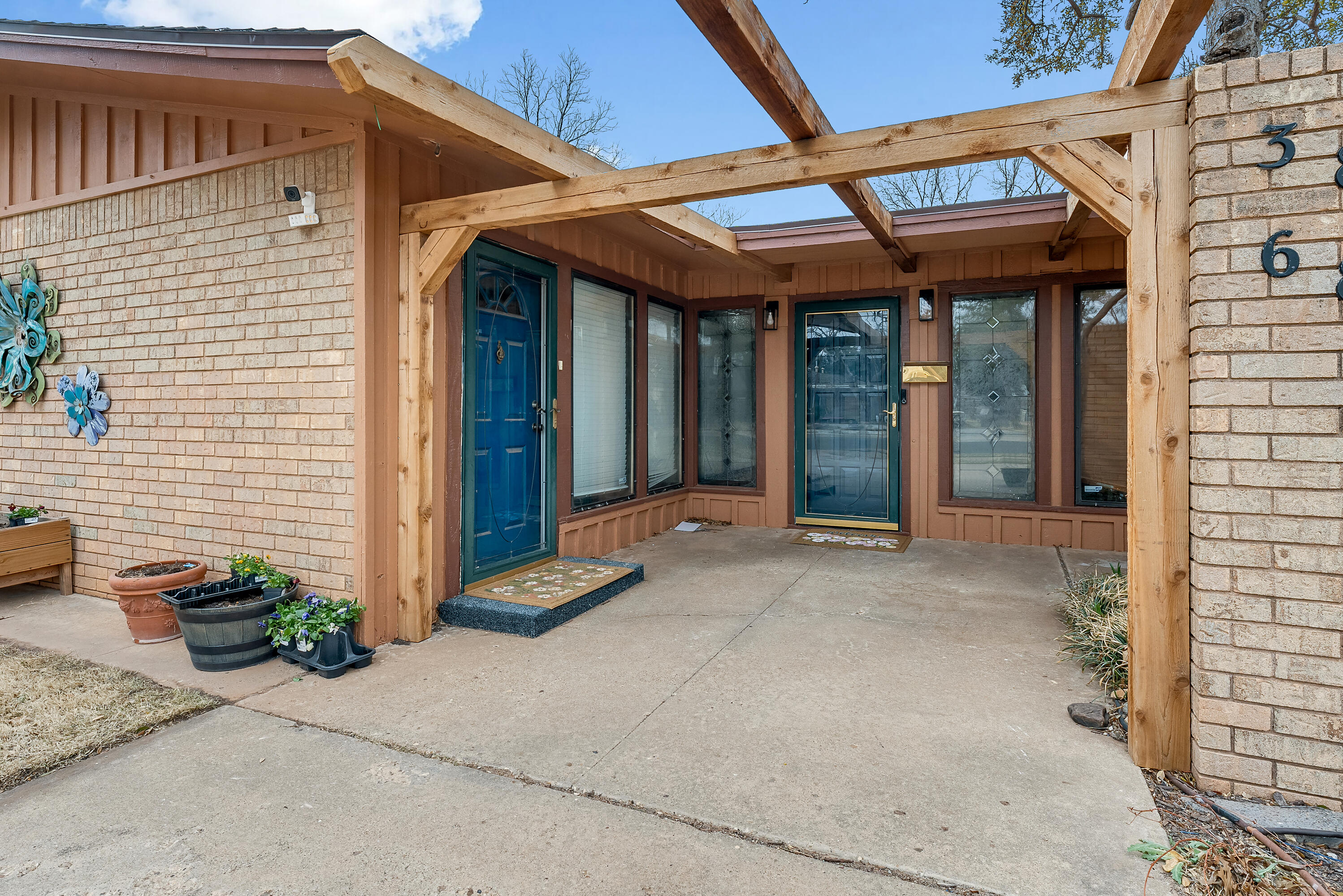 3807 68th Street Lubbock, TX 79413 - Photo 4 of 30 IMG_8381