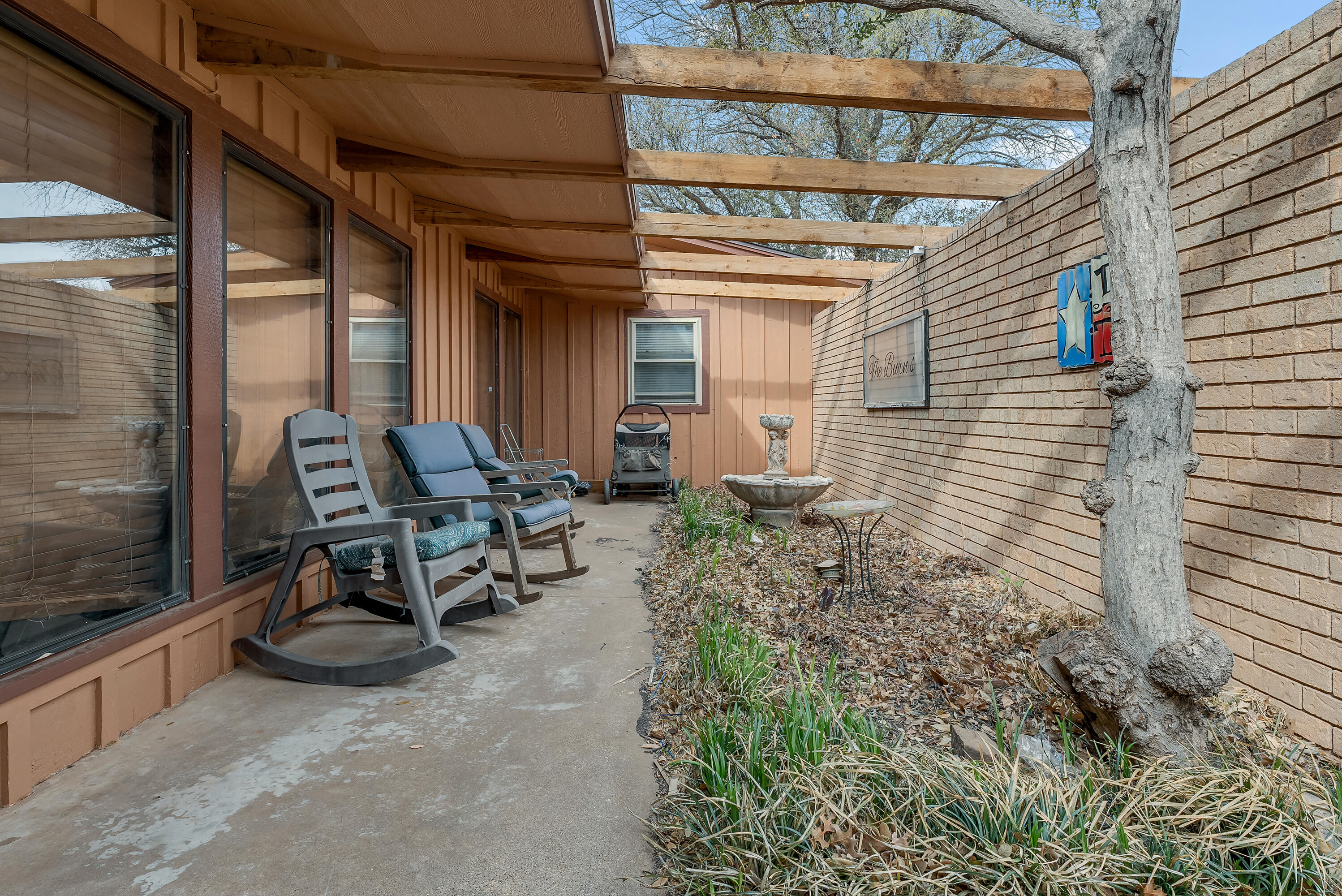 3807 68th Street Lubbock, TX 79413 - Photo 5 of 30 IMG_8382