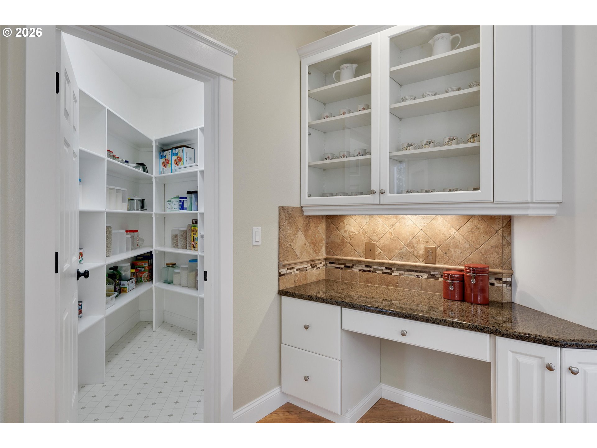 20495 Southwest Tremont Way Beaverton, OR 97007 - Photo 15 of 47