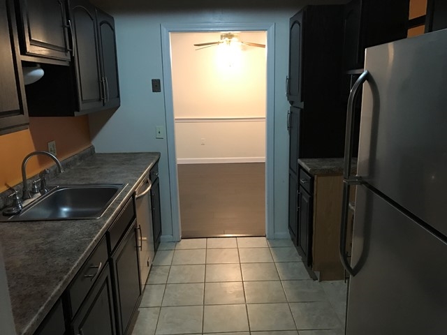 13 Strawberry Bank Road, Unit 4 Nashua, NH 03062 - Photo 5 of 7