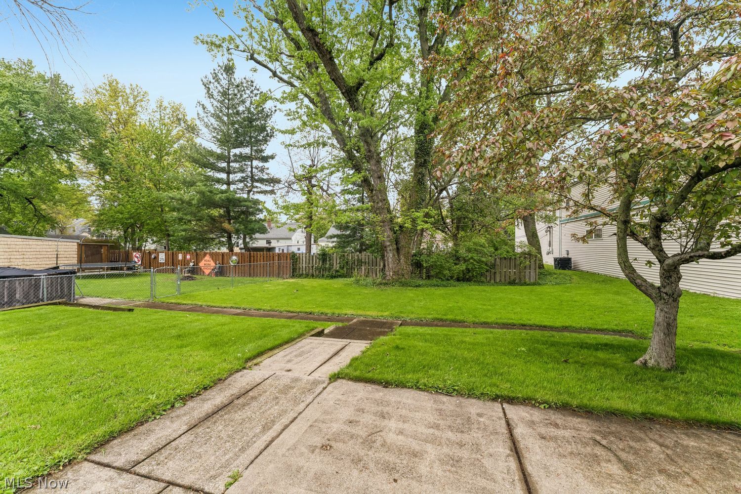 1516 Biltmore Road Lyndhurst, OH 44124 - Photo 42 of 44