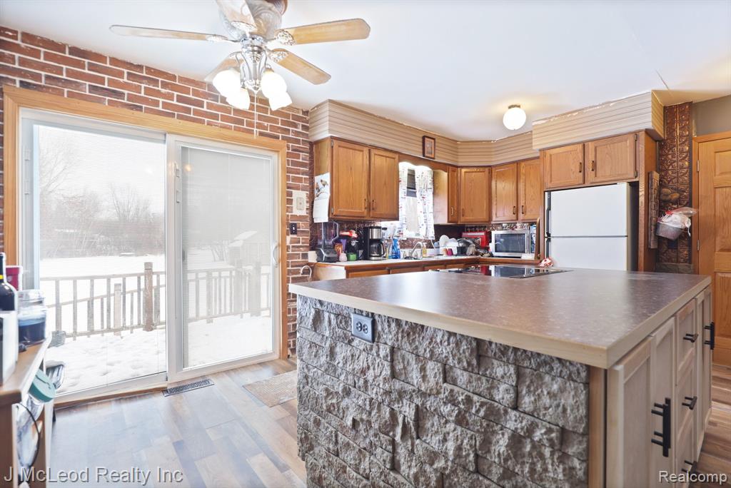 9975 Tuscola Road Clio, MI 48420 - Photo 7 of 58