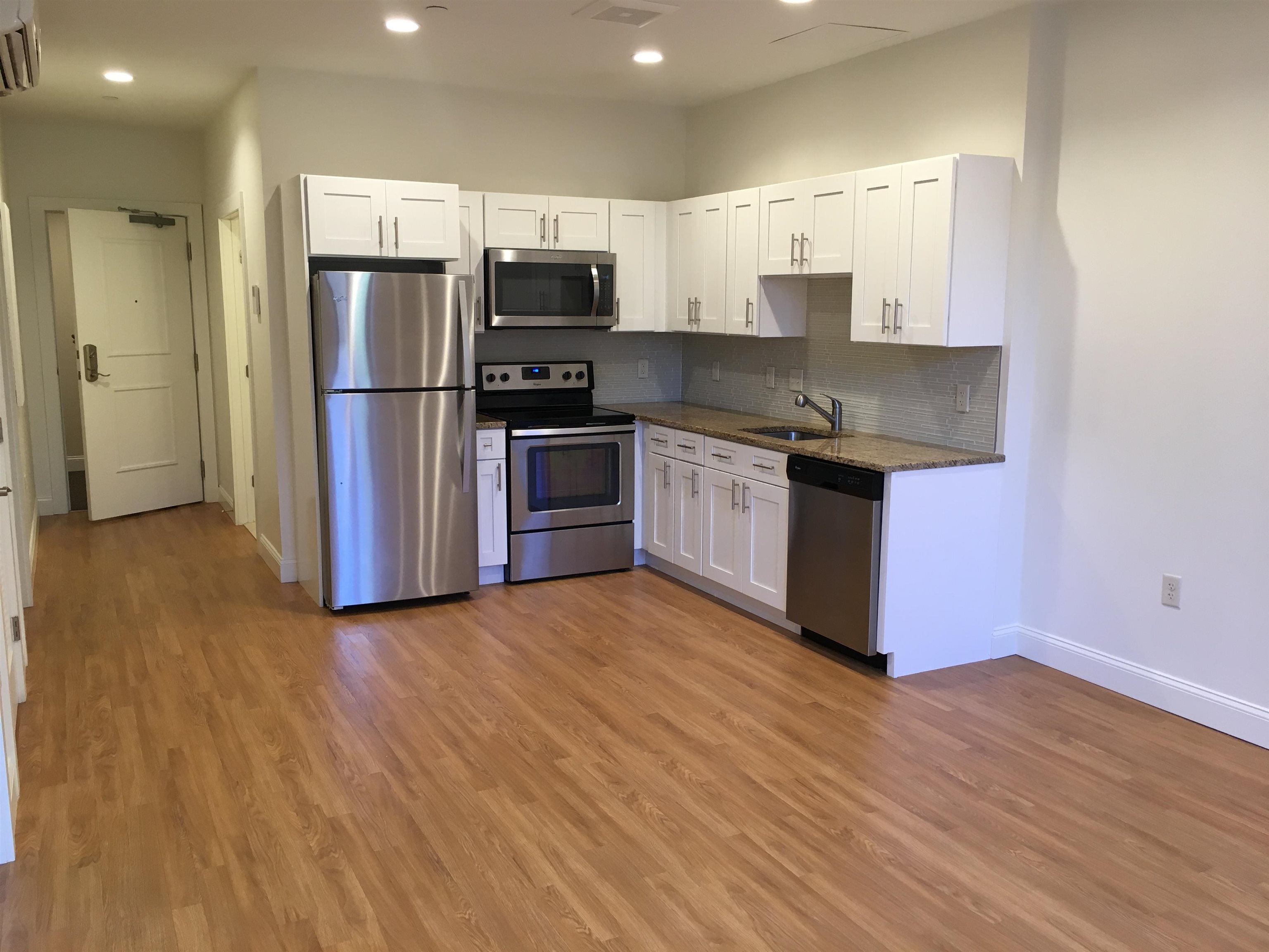 875 Elm Street, Unit 206 Manchester, NH 03101 - Photo 11 of 40