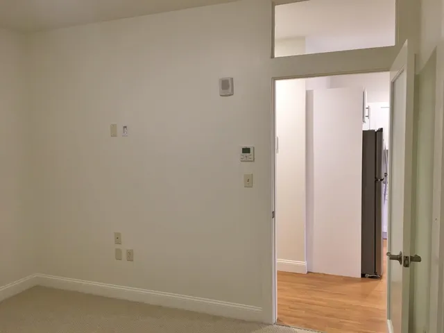 $2,121 | 875 Elm Street, Unit 206, Manchester, NH 03101