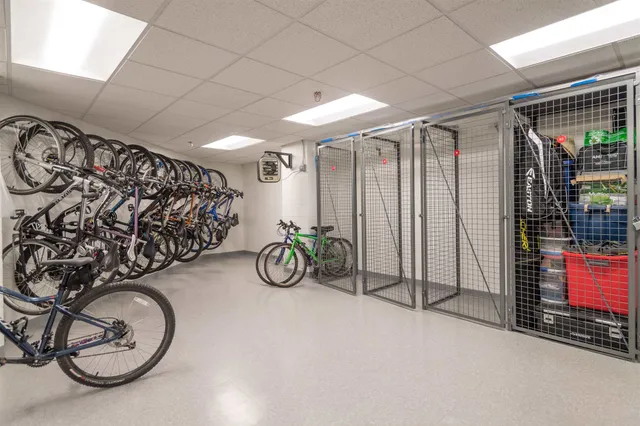 $2,121 | 875 Elm Street, Unit 206, Manchester, NH 03101