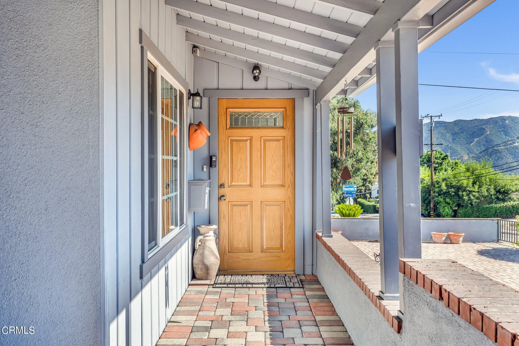 4632 Pennsylvania Avenue La Crescenta, CA 91214 - Photo 3 of 41 a front view of a house with a porch