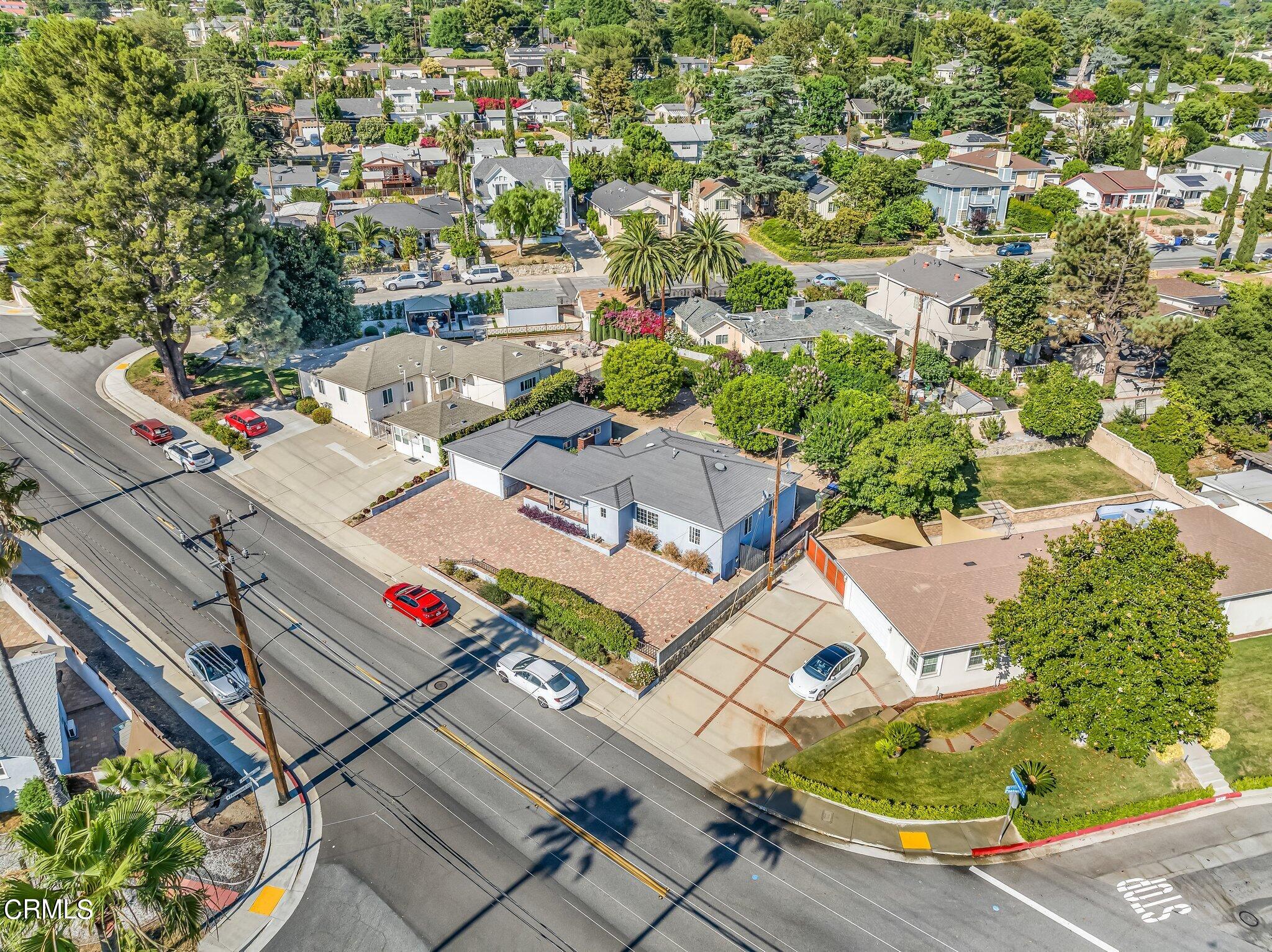 4632 Pennsylvania Avenue La Crescenta, CA 91214 - Photo 39 of 41 an aerial view of a city with lots of residential buildings