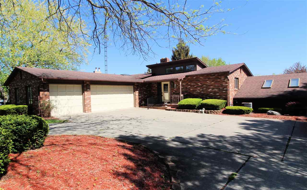 7514 West River Road Flushing, MI 48433 - Photo 1 of 40