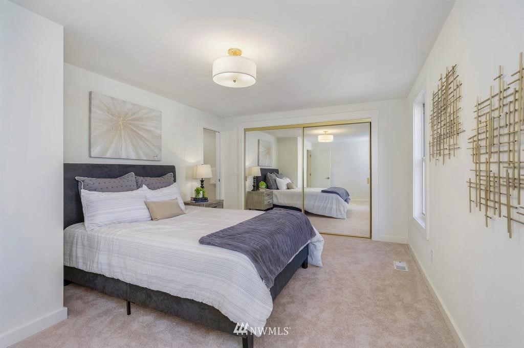 3920 Southeast 11th Street Renton, WA 98058 - Photo 13 of 23 Gallery Image 13